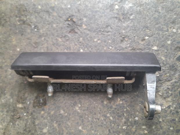 Subaru Legacy Bh5 Boot Handle - thumbnail 4