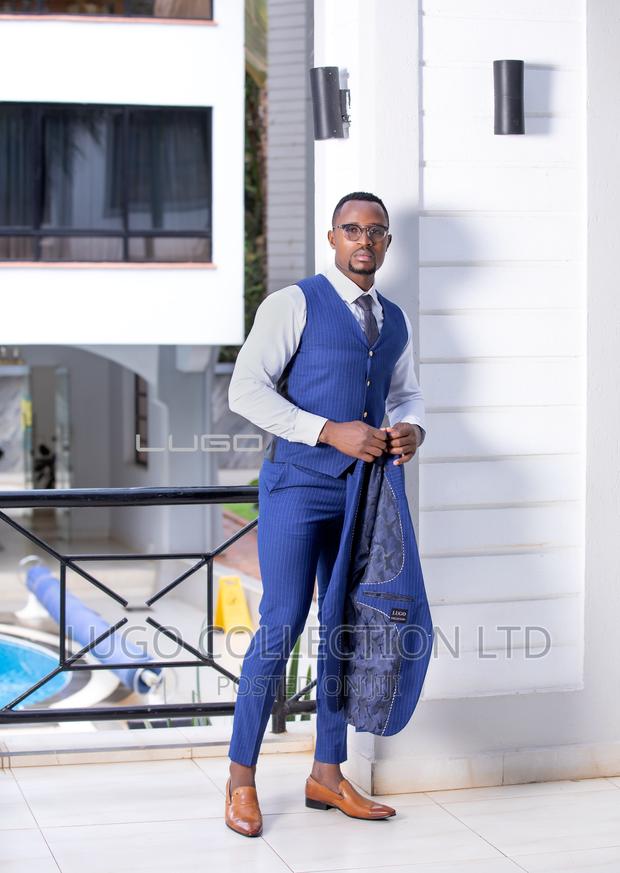 3pc Mens Suits.Pinstripe Three-piece Suit - thumbnail 3