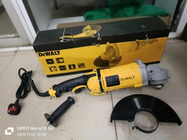 Dewalt Angle Grinder 9" - thumbnail 3