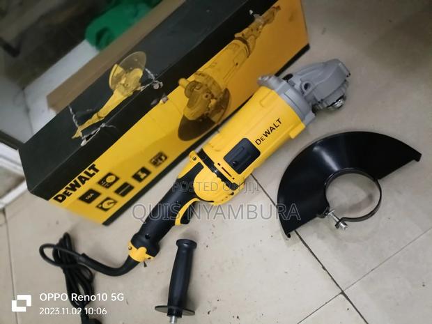 9" Dewalt Grinder/Grinder . - thumbnail 2