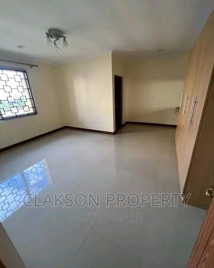 3bdrm Apartment in Riara Road, Kilimani for rent
