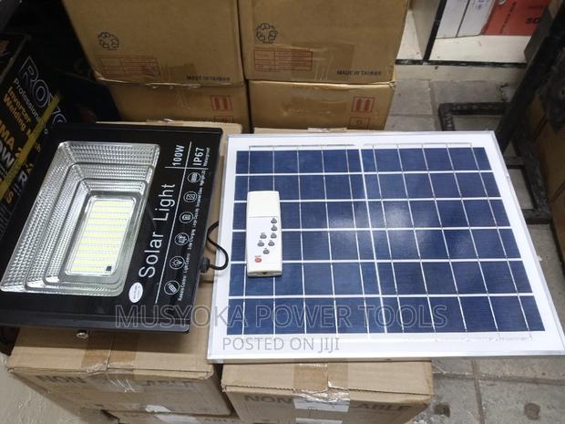 Solar Light 100W Watts Reliable Quality
