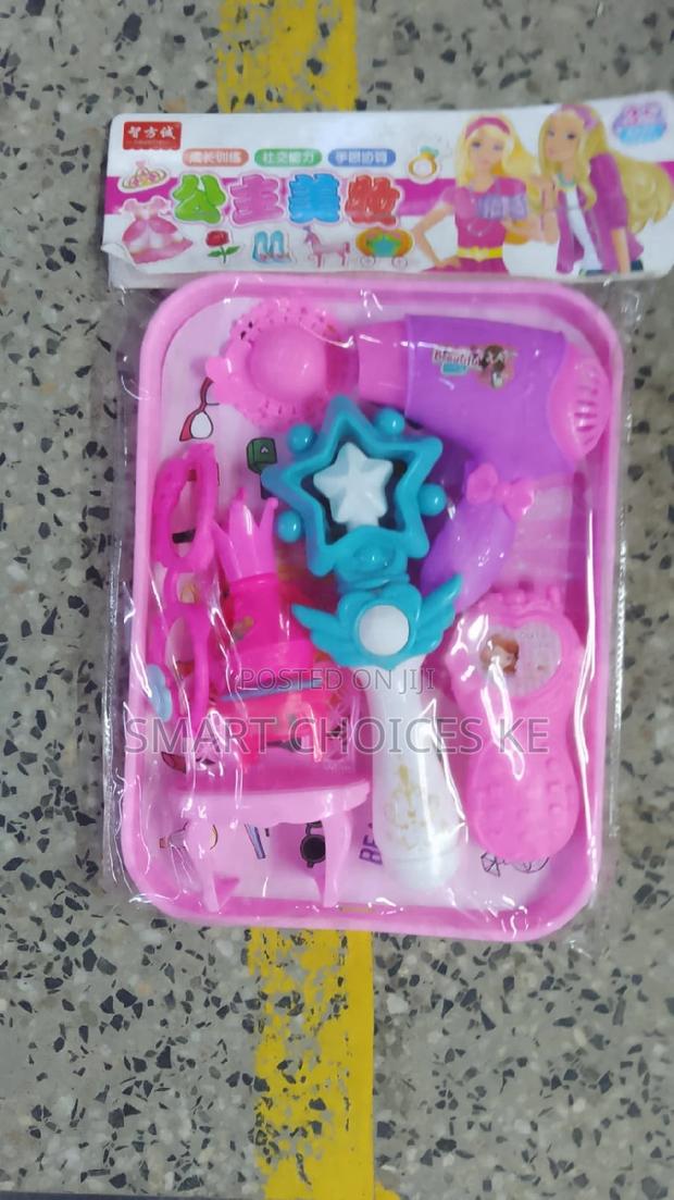 Beauty Set Available - main view