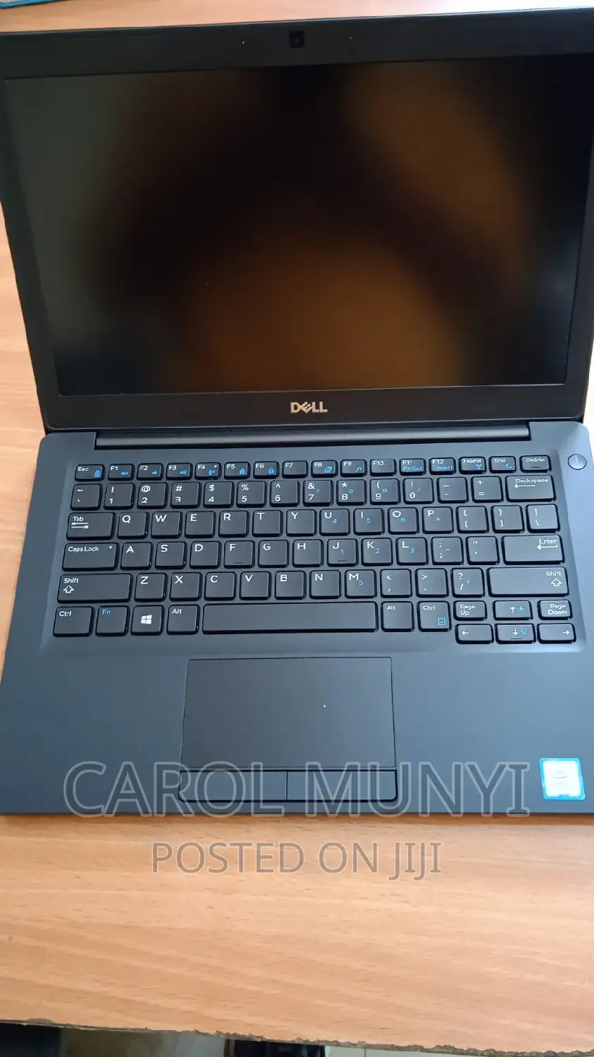 New Laptop Dell Latitude 3189 4GB Intel Core i5 HDD 500GB