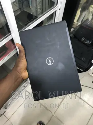 New Laptop Dell Latitude 3189 4GB Intel Core i5 HDD 500GB
