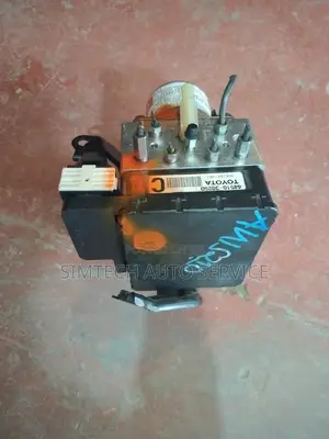 Toyota Crown Hybrid Brake Actuator