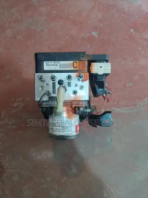 Toyota Crown Hybrid Brake Actuator