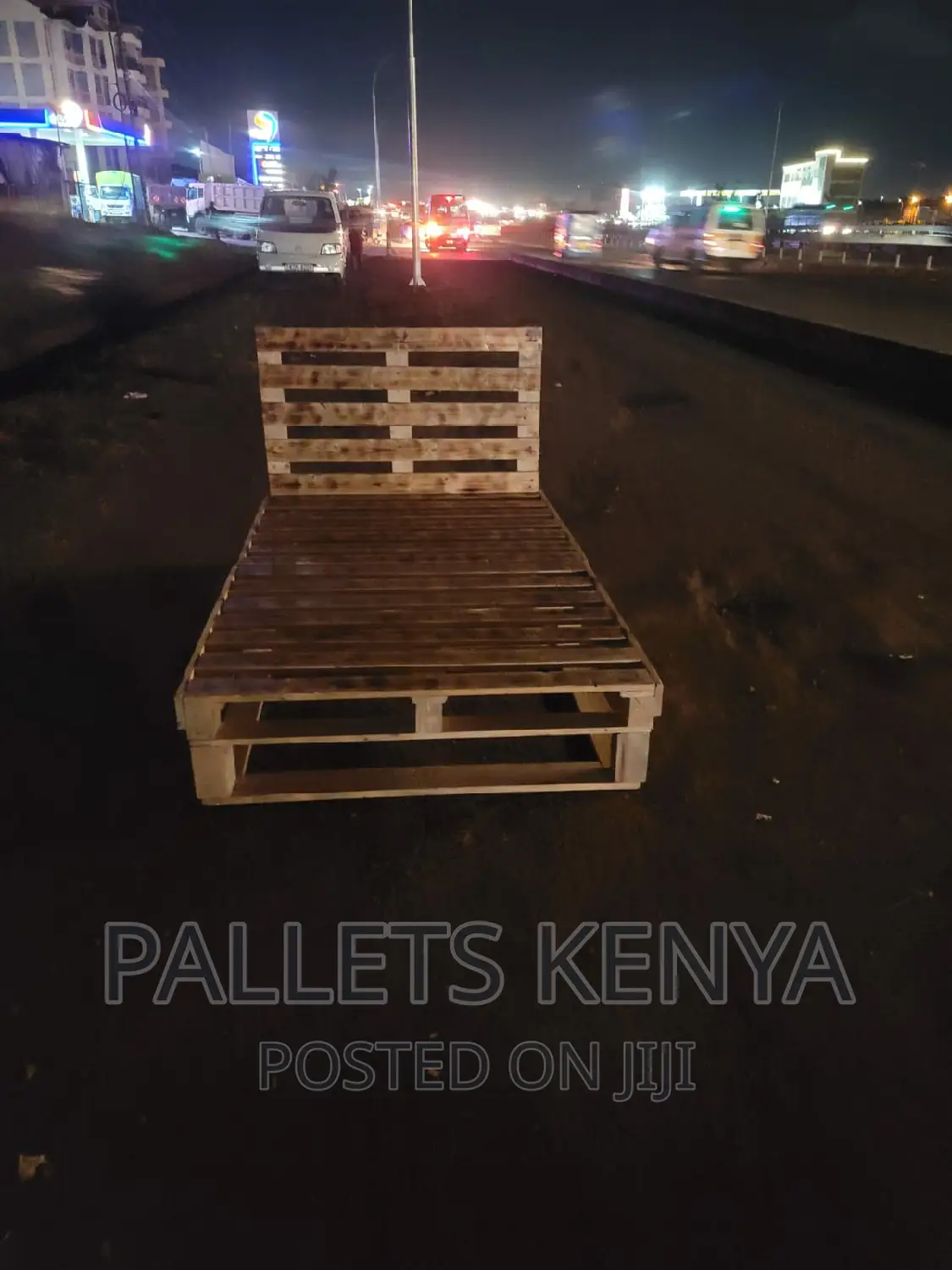 4*6 Pallet Bed- Detachable and Blazed Pallet Bed. (EN#02)