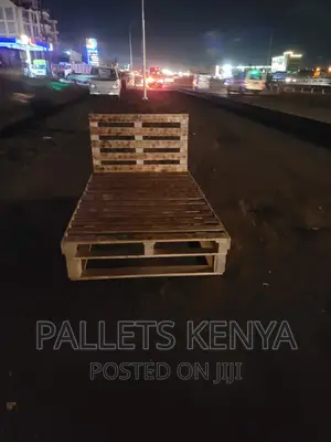 4*6 Pallet Bed- Detachable and Blazed Pallet Bed. (EN#02)
