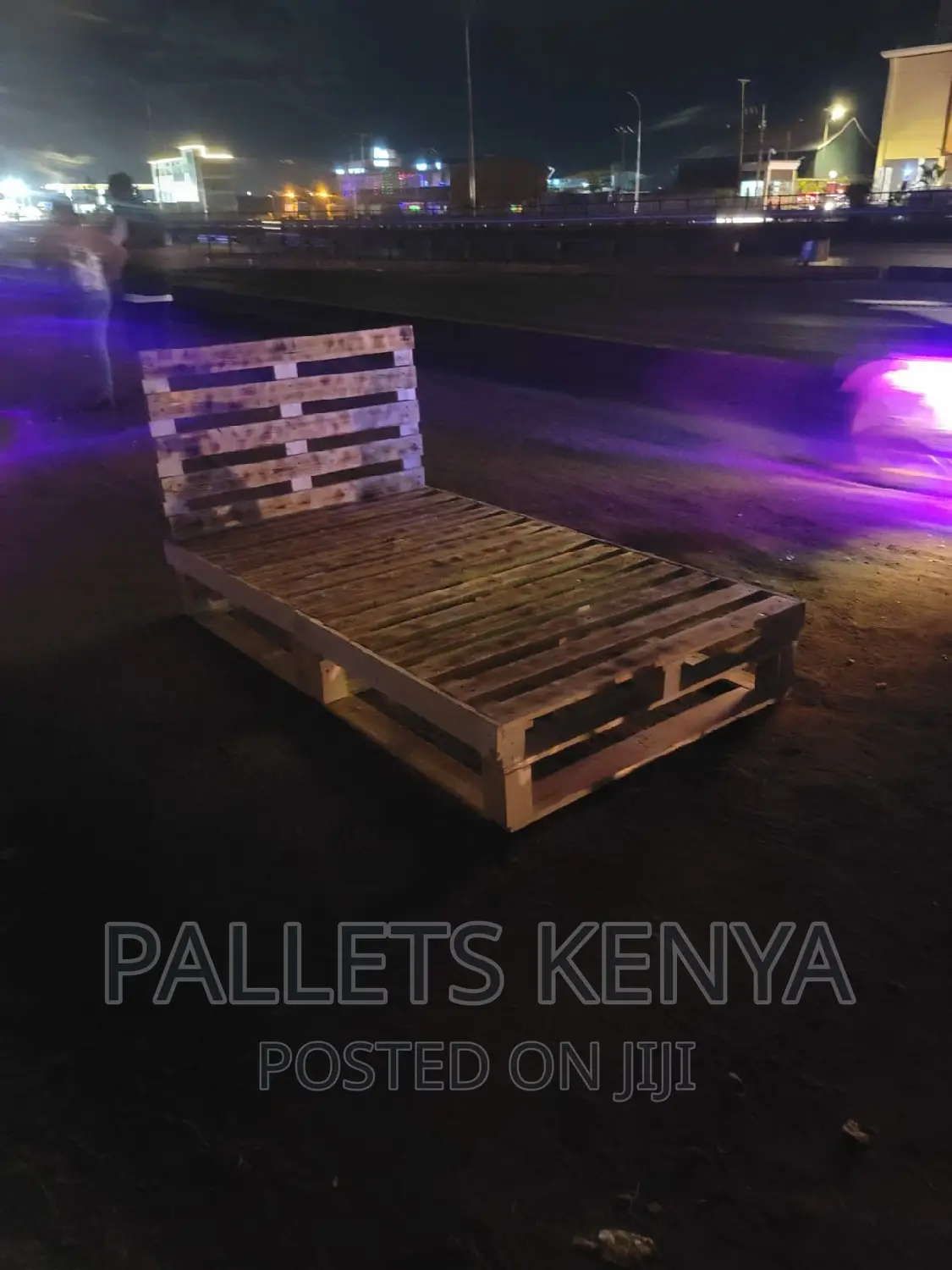 4*6 Pallet Bed- Detachable and Blazed Pallet Bed, (EN#007)