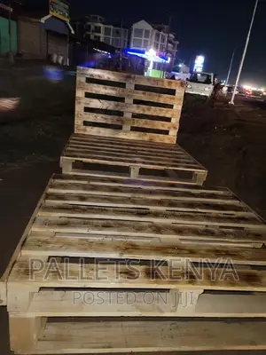 4*6 Pallet Bed- Detachable and Blazed Pallet Bed, (EN#007)