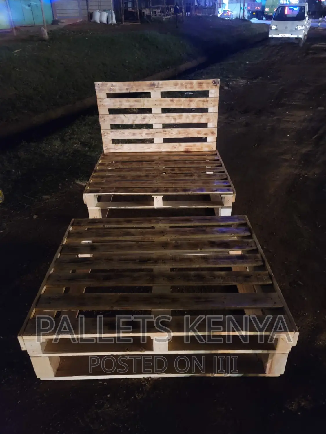 4*6 Pallet Bed- Detachable and Blazed Pallet Bed. (EN#3R,01)