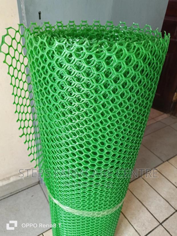 Poultry Flooring Plastic Mesh - thumbnail 3