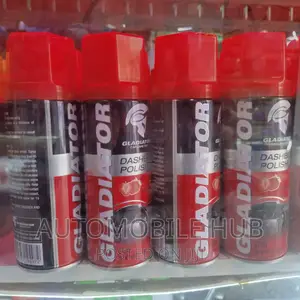Gladiator Strawberry Dashboard Spray 450ml