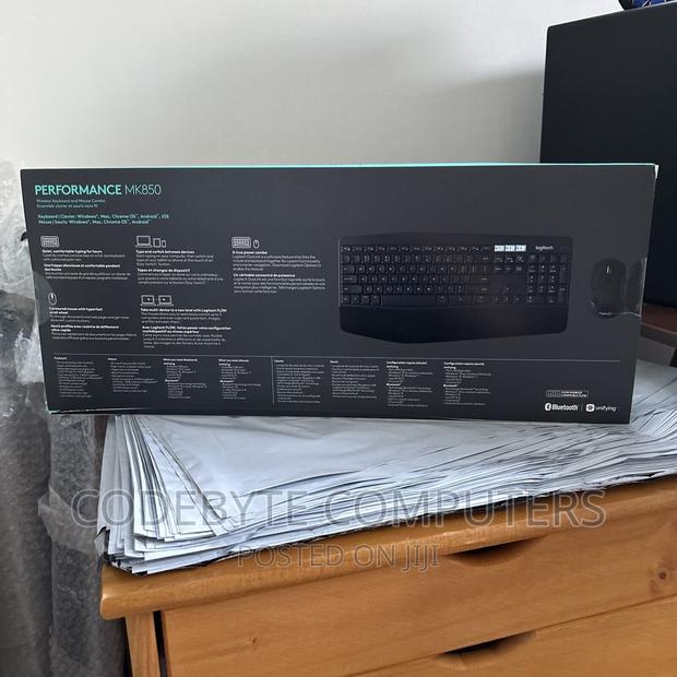 Logitech Mk850 Wireless Bluetooth Keyboard Mouse - thumbnail 2