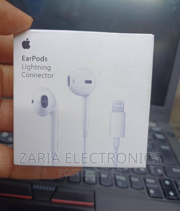 Apple Original Lightning Earphones