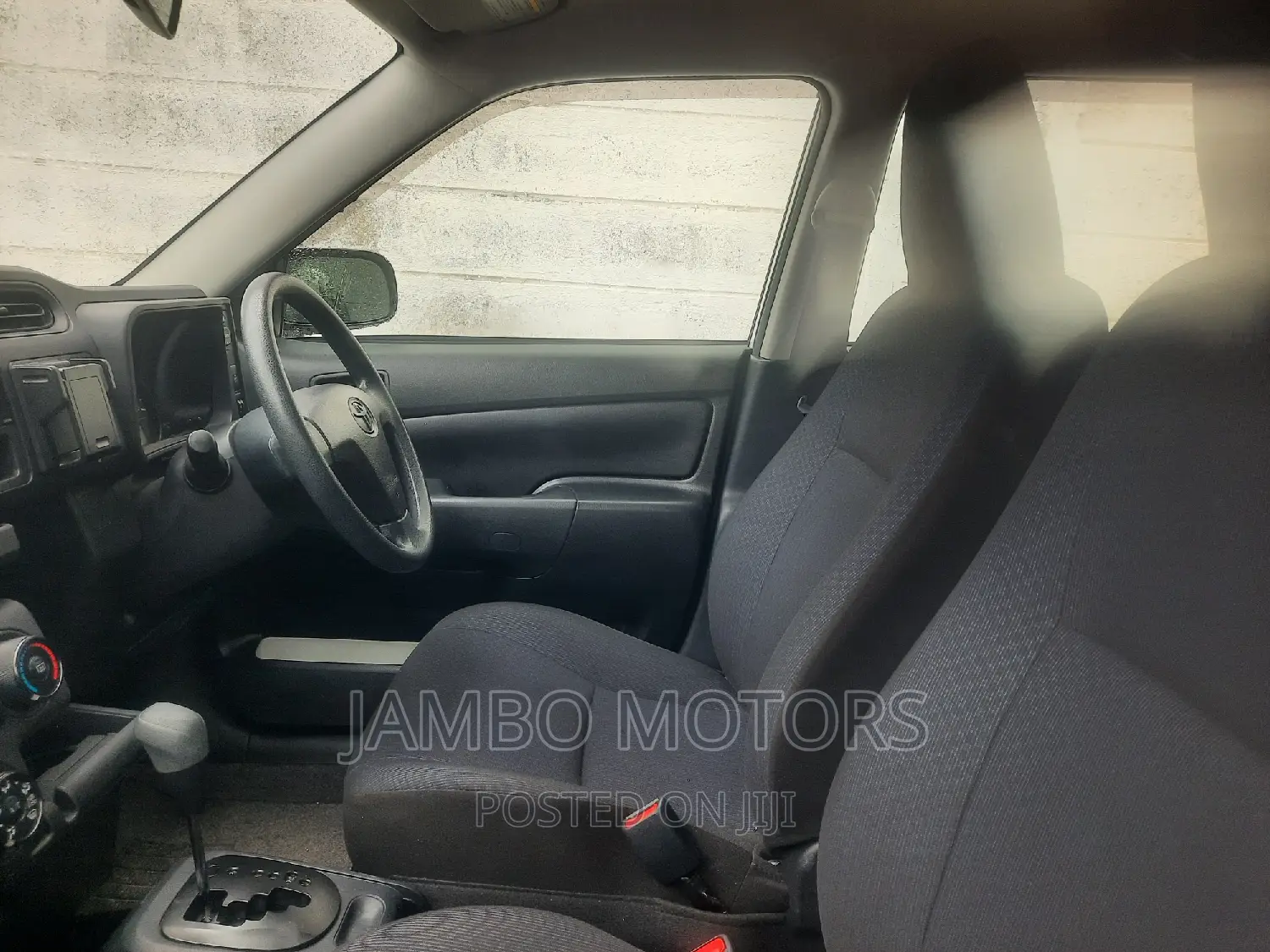 Toyota Probox 1.5 DX Comfort 2WD 2016 White