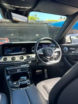 Mercedes-Benz E200 2016 White