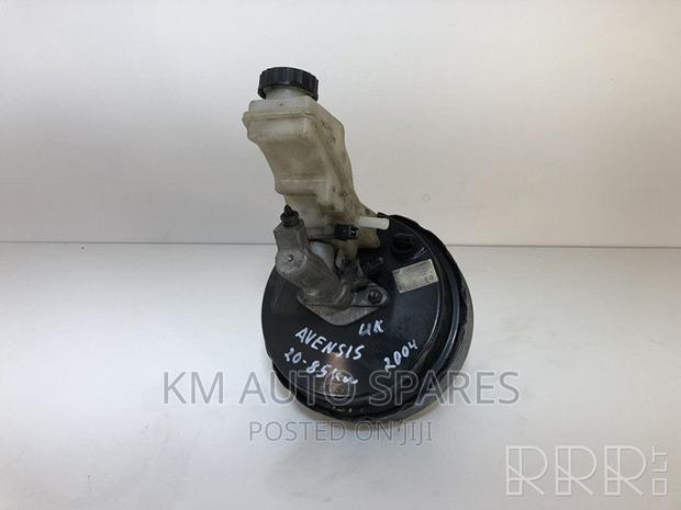 Toyota Avensis Brake Booster/Master Cylinder.