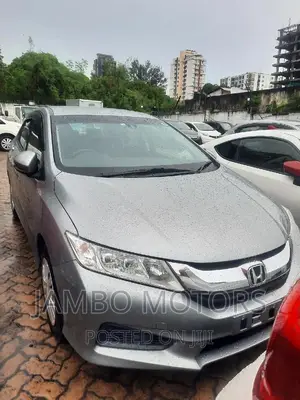 Honda Grace 1.5 Petrol FWD 2016 Silver