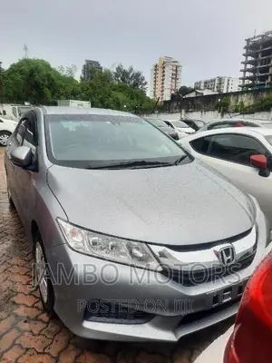 Honda Grace 1.5 Petrol FWD 2016 Silver