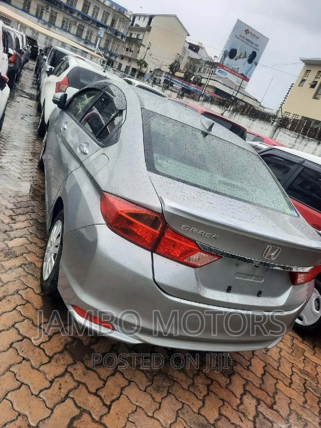 Honda Grace 1.5 Petrol FWD 2016 Silver