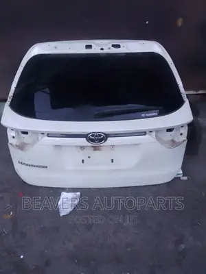 Harrier 2015 ZSU60 Boot Door