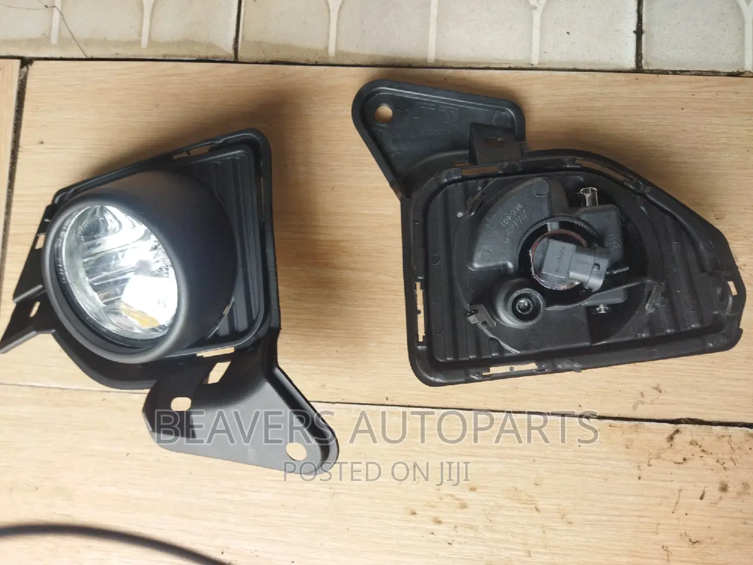 Hiace 7L Foglights