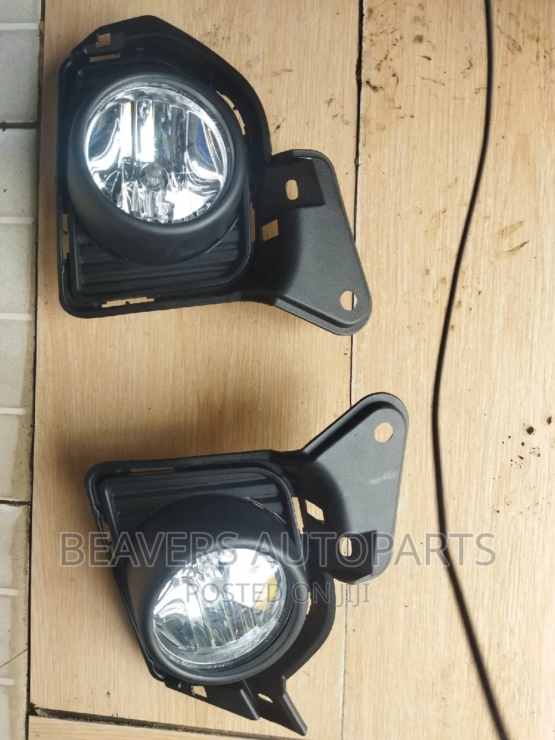 Hiace 7L Foglights