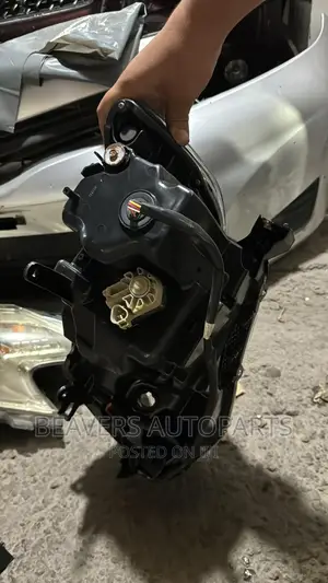 Landcruiser Prado 2015 Headlight