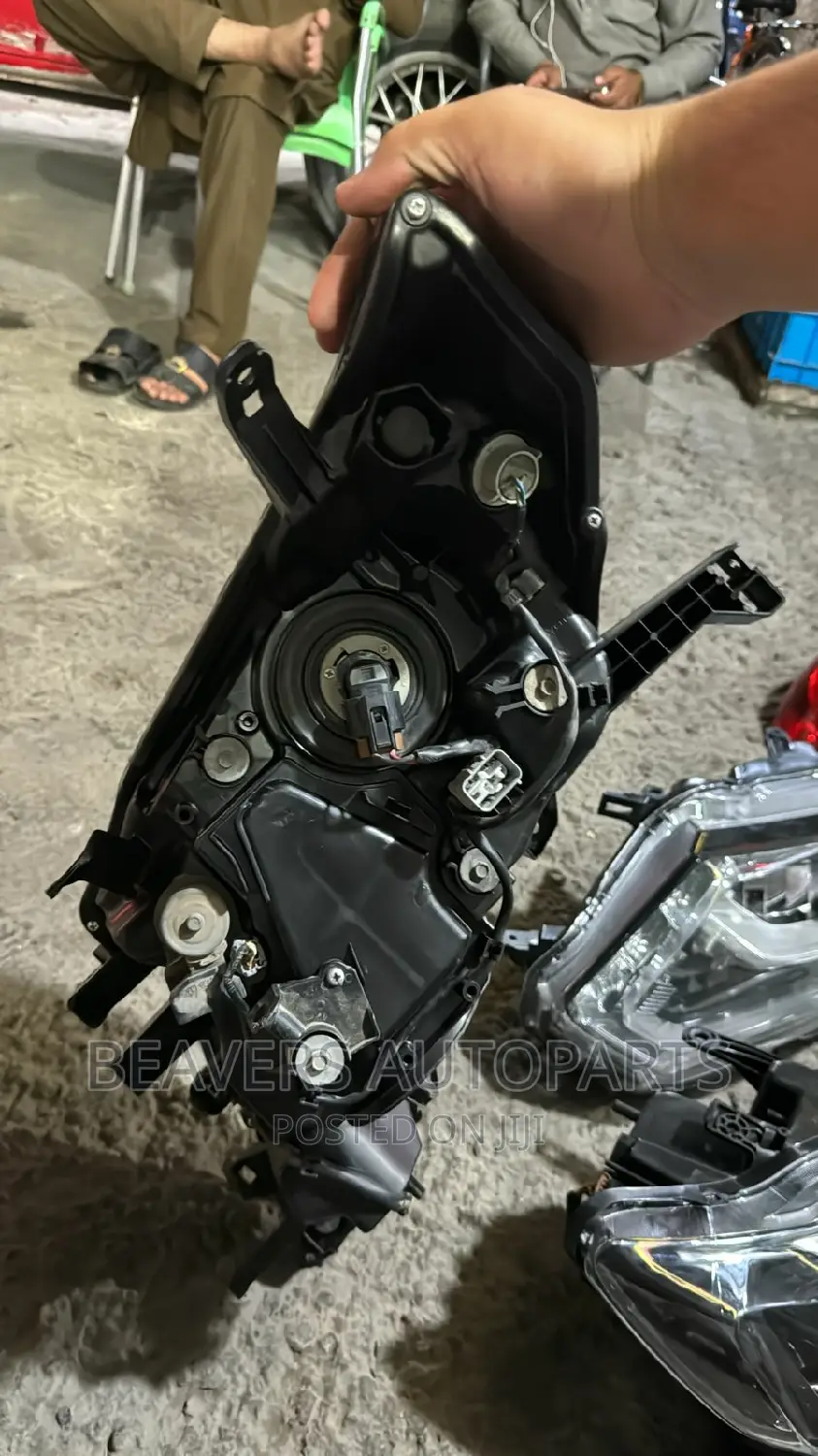 Landcruiser Prado 2015 Headlight