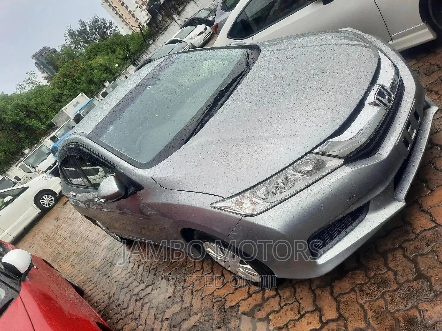 Honda Grace 1.5 Petrol FWD 2016 Silver