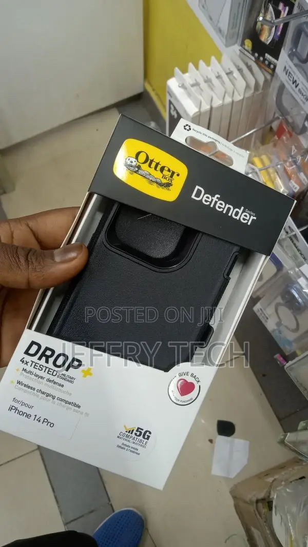 Otterbox iPhone 14 Pro Defender Series Case - BLACK , Rugged