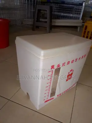 Plastic Water Tank for Chicken Rabbit Cage Pet Watering Tank
