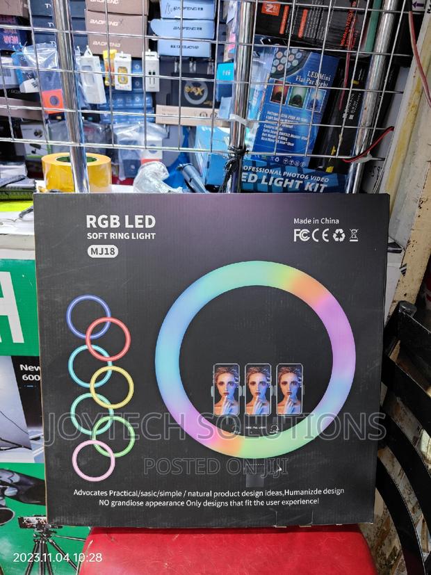 RGB Led Soft Ringlight 18 Inches With2.1 Meter Tripod Stand - thumbnail 2