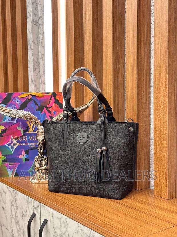 Lois Vuitton Handbag - thumbnail 6