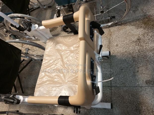 Transfer Chair . - thumbnail 4