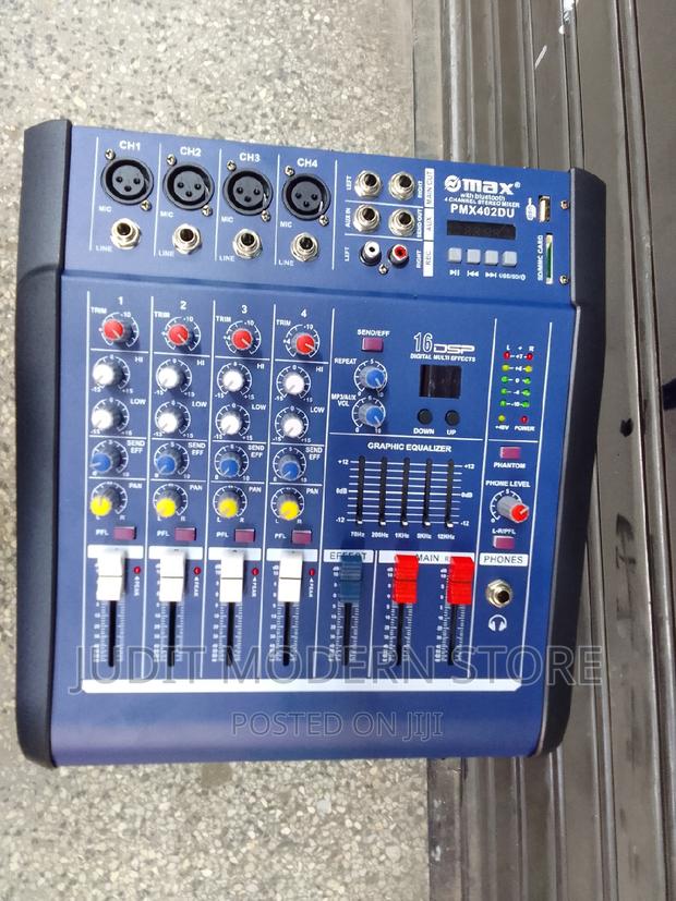 4 Channel Mixer Powered Machine