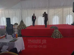 Best Stage Set Up for Your Graduation Event, Cooperate