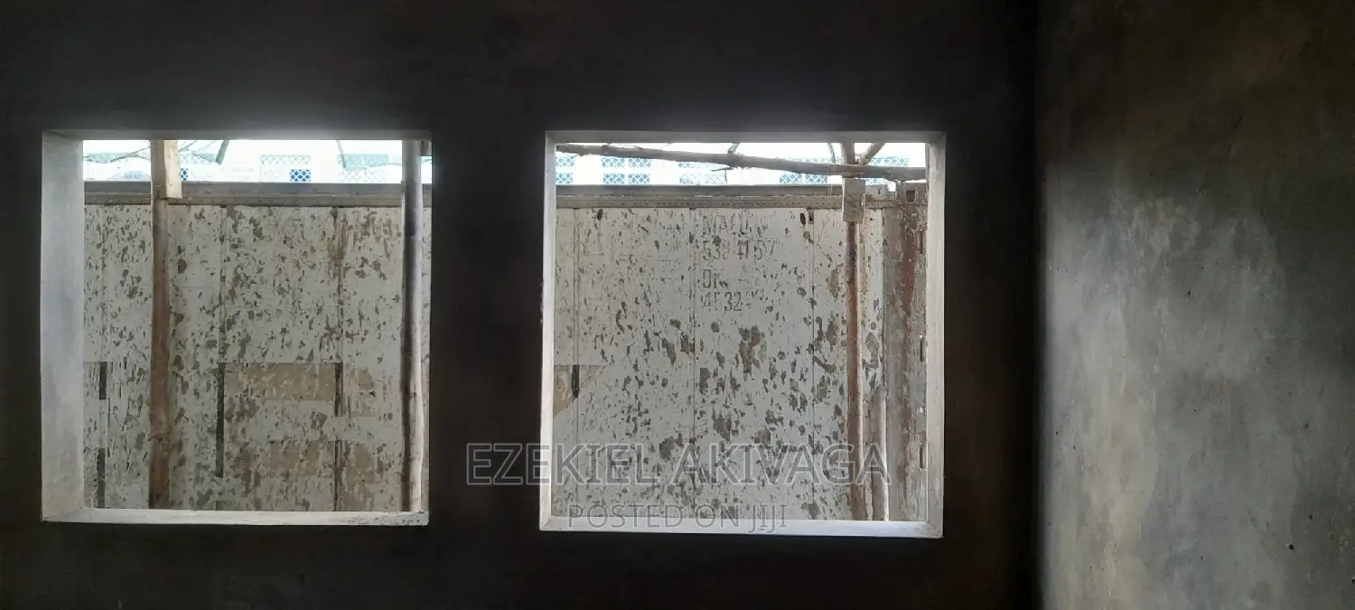 Smooth Plastering and Good Molding