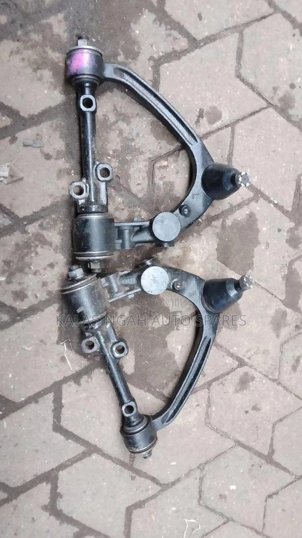 Control Arms Toyota Hiace 7l - thumbnail 2