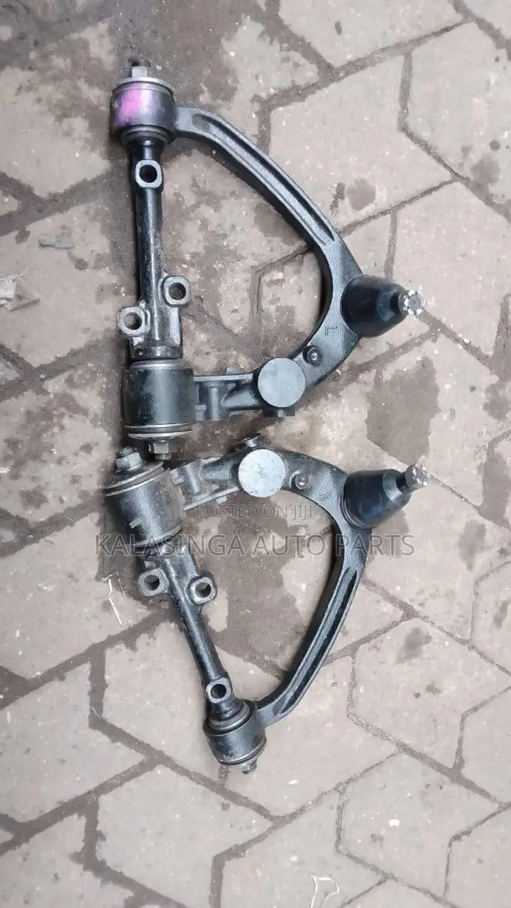 Control Arms Toyota Hiace 7l