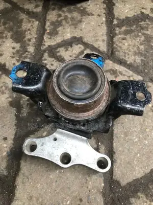 Engine Mounting Suzuki Alto