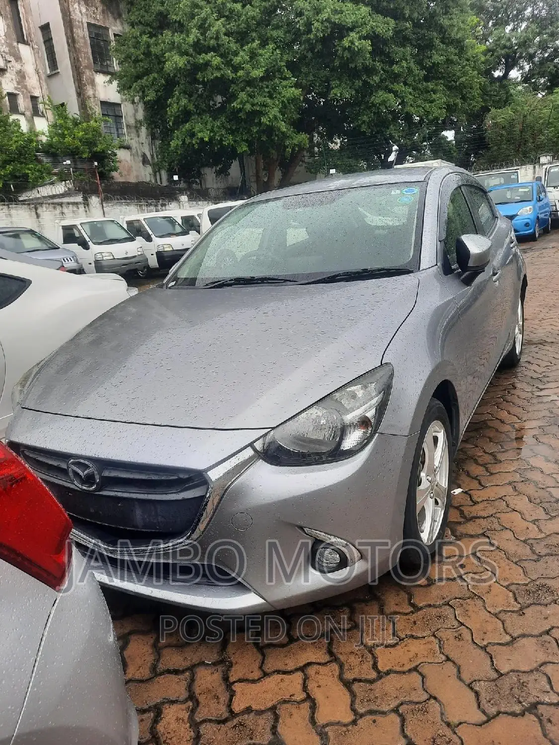 Mazda Demio 2016 Silver