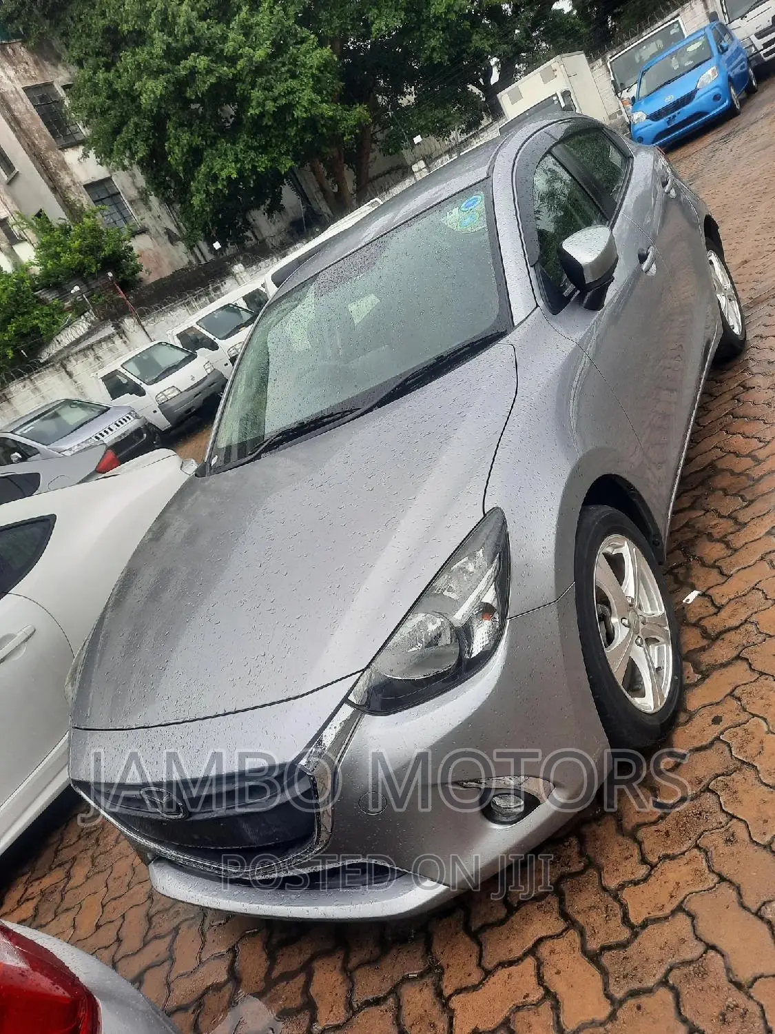 Mazda Demio 2016 Silver