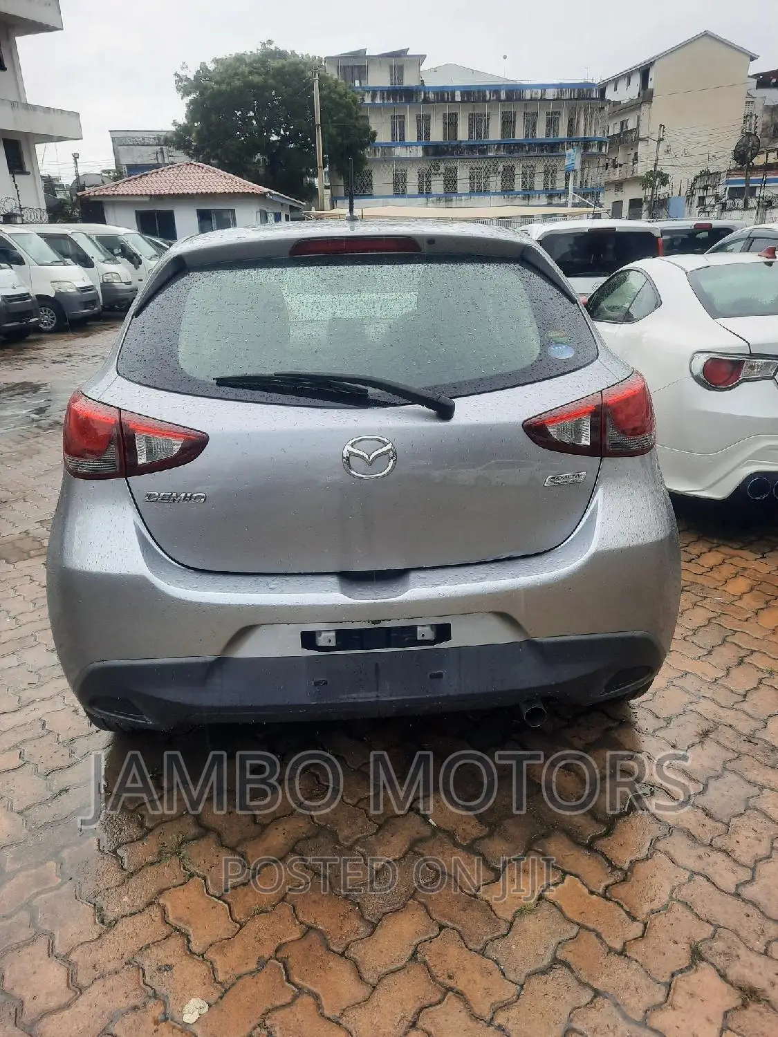 Mazda Demio 2016 Silver