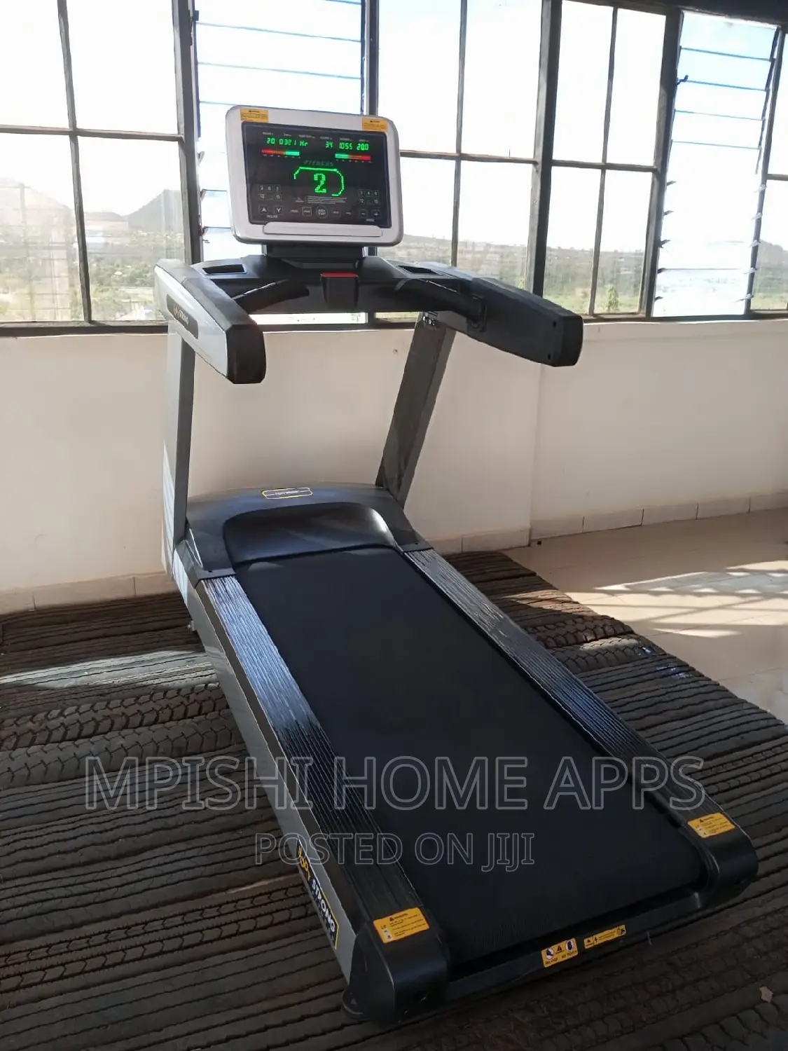 Heavy Commercial Treadmill (Body Strong)