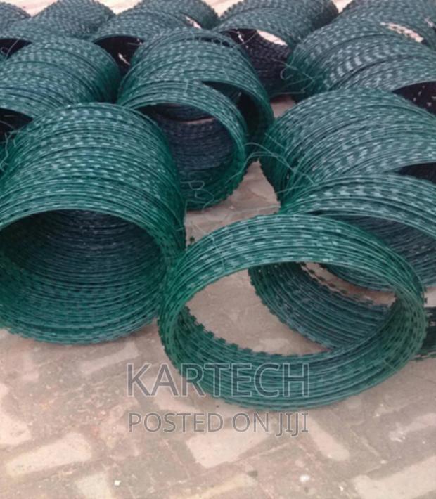 10mm Galvanized Razor Wire Green - main view