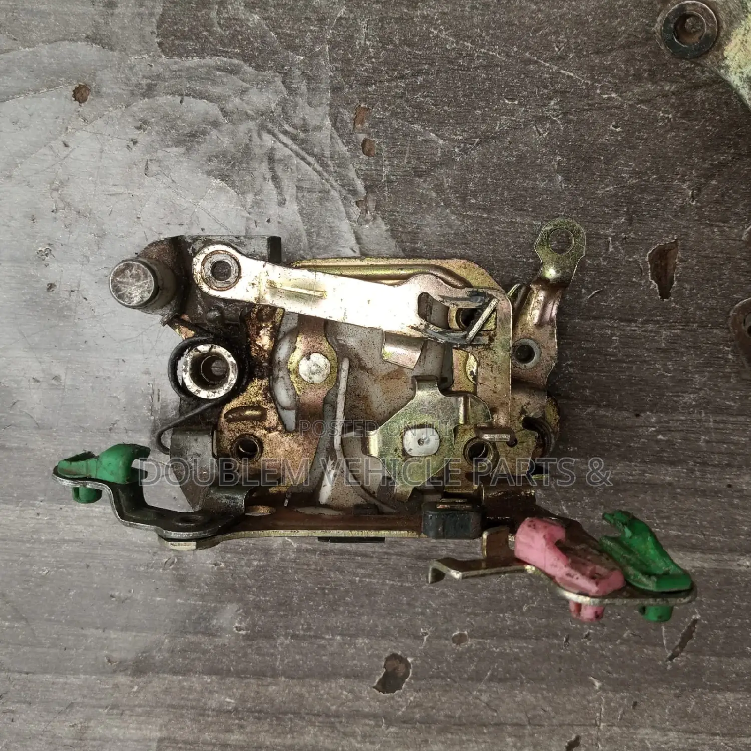 Door Mechanism Nissan E24/E27/Qd32/Urvan/Caravan Original