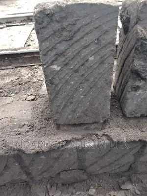 9x9 Stones Building Construction
